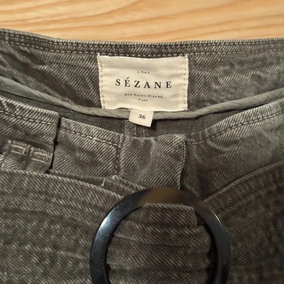 Sezane Dark Khaki Green Rome Shorts - Picture 2 of 4